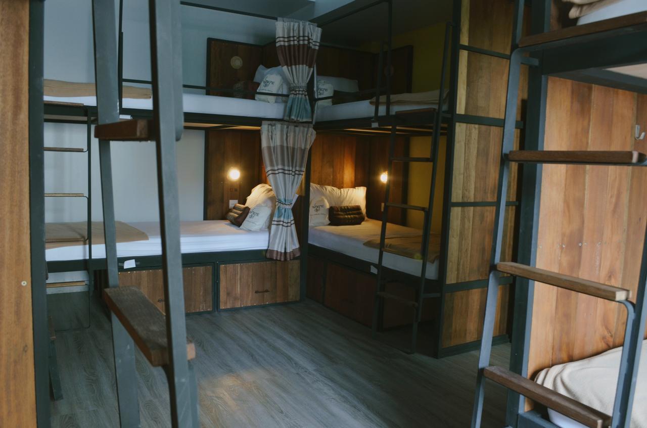 Whereder Poshtel Udon Thani Buitenkant foto